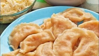 Рецепт Вареников с капустой и салом