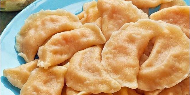 Рецепт вареников с капустой и салом