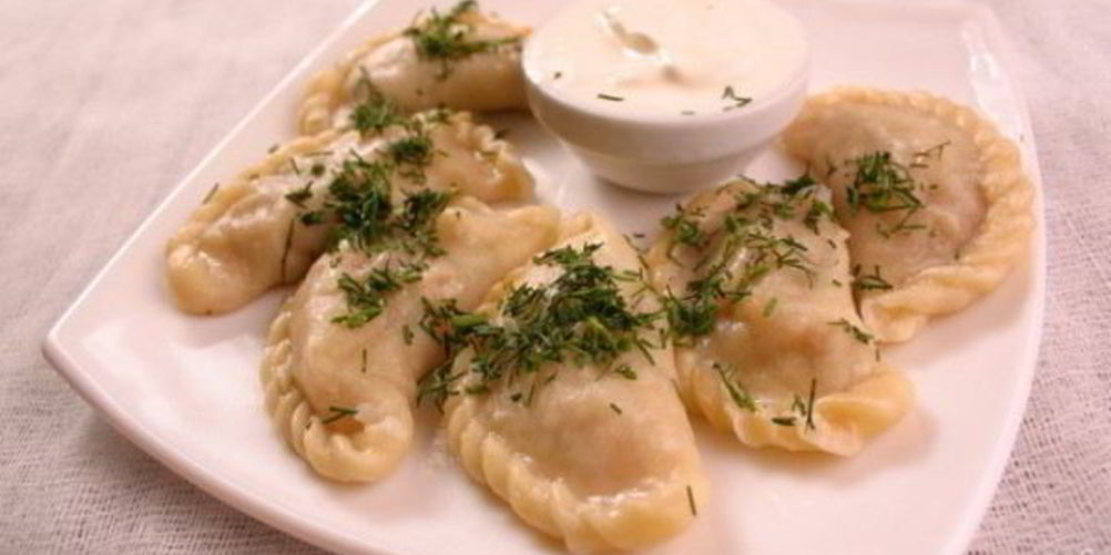 Как приготовить вареники с картошкой и салом