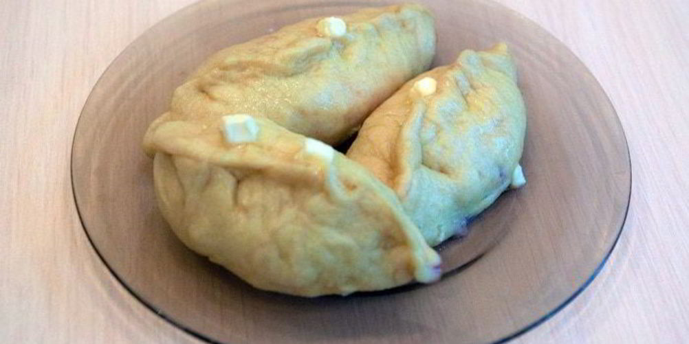 Как приготовить вареники с клубникой