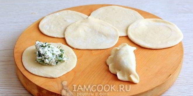 Рецепт вареников с соленым творогом