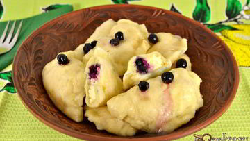 Рецепт Вареников с творогом и черникой