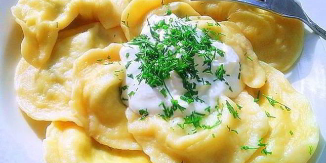 Рецепт вареников с творогом и зеленым луком