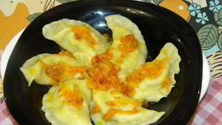 Рецепт Вареников с яйцом, зеленью и сыром фета