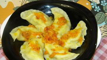 Рецепт Вареников с яйцом, зеленью и сыром фета