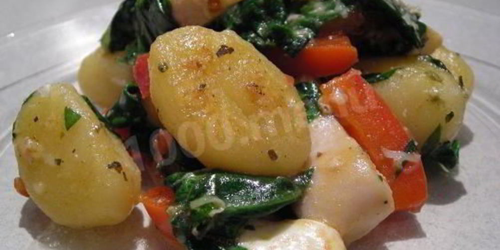 Как приготовить жареные ньокки с зеленью и белой фасолью