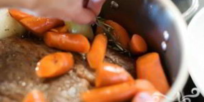 Рецепт жаркого из говядины и моркови с вином