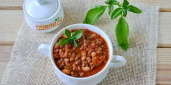 Рецепт жаркого из говяжьего фарша, помидоров и фасоли