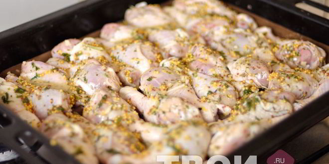 Рецепт жаркого из курицы с горчицей, лимоном и розмарином