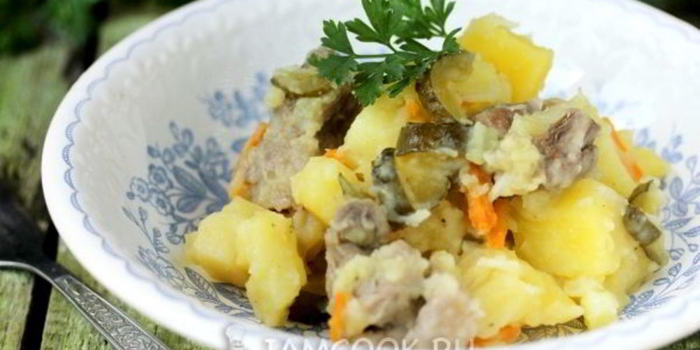 Как приготовить жаркое с солеными огурцами в мультиварке