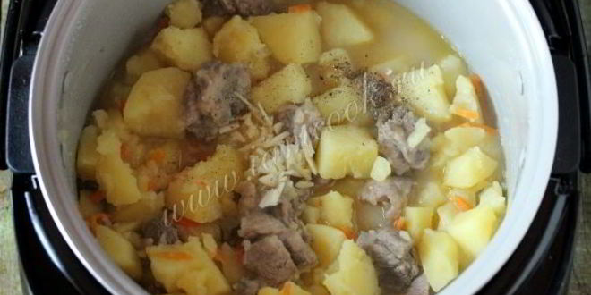 Рецепт жаркого с солеными огурцами в мультиварке