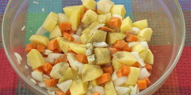 Рецепт жаркого в горшочках с мясом