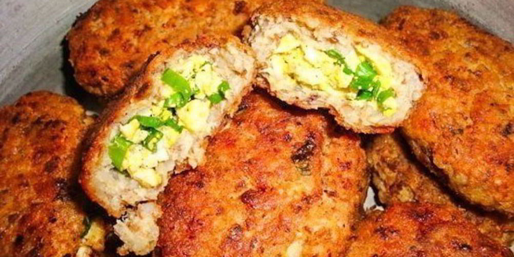 Как приготовить гречнево-куриные зразы с зеленым луком и яйцом