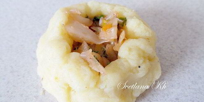 Рецепт картофельных зраз с капустой, запеченные в духовке