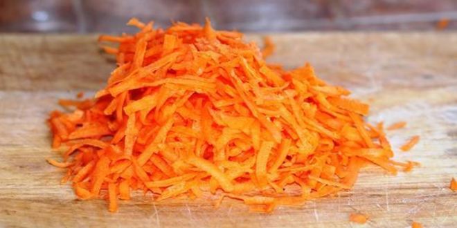 Рецепт куриных зраз с морковью и луком