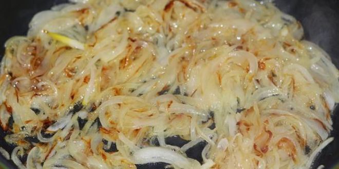 Рецепт куриных зраз с морковью и луком