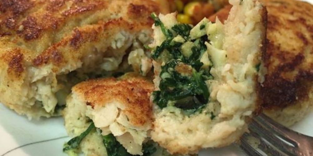 Как приготовить куриные зразы со шпинатом и яйцом