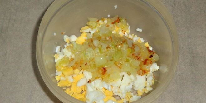 Рецепт мясных зраз с луком и яйцом