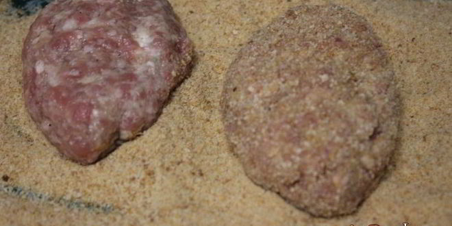 Рецепт мясных зраз с сыром, яйцом и зеленью