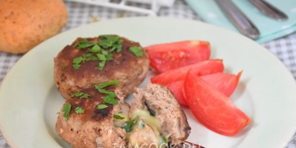 Как приготовить мясные зразы с сыром