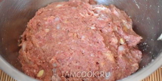 Рецепт мясных зраз с сыром