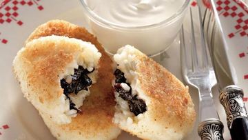 Рецепт Зраз из рисовой каши на молоке с черносливом