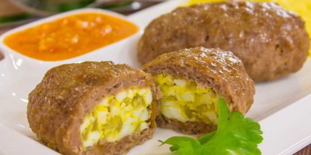 Как приготовить зразы мясные с яйцом и луком