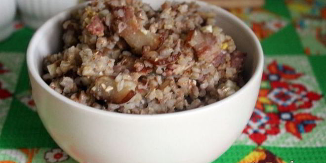 Рецепт ароматной гречки с копченой грудинкой