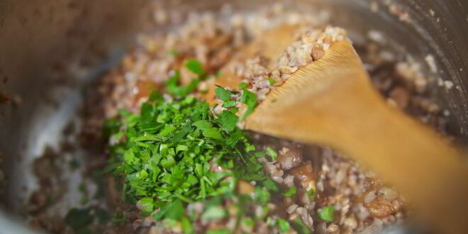 Рецепт гречки с белыми грибами и шампиньонами