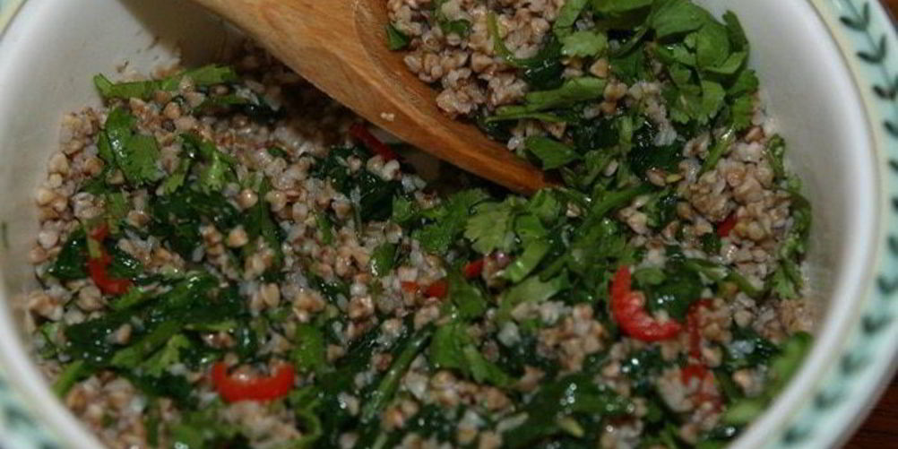 Как приготовить гречку с чили и шпинатом