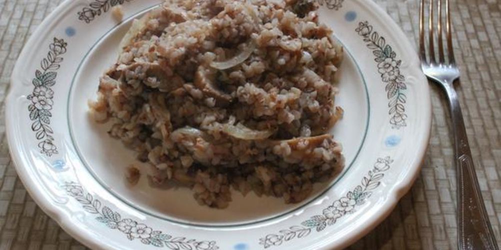 Как приготовить гречку с грибами и луком