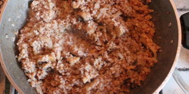 Рецепт гречки с грибами и луком