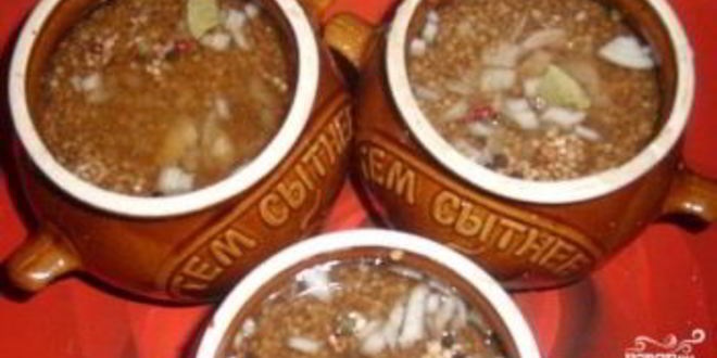 Рецепт гречки с курицей в горшочках