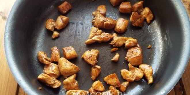 Рецепт гречки с курицей в горшочке в духовке