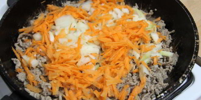 Рецепт гречки с мясным фаршем и овощами