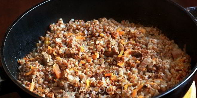 Рецепт гречки с мясом на сковороде