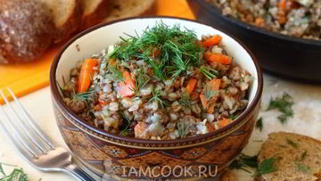 Рецепт Гречки с тушенкой в сковороде