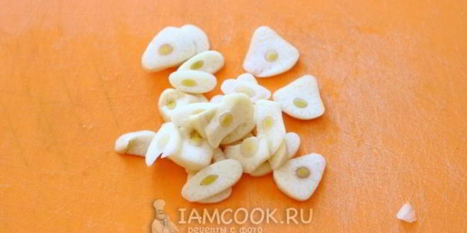 Рецепт гречки с тушенкой в сковороде