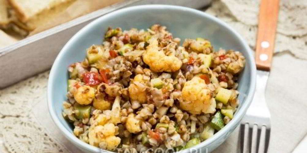 Как приготовить гречку с жареными овощами