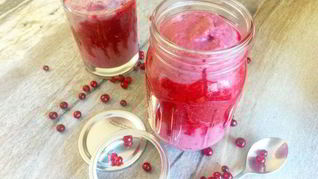 Рецепт Гречневой каши без варки с ягодным соусом