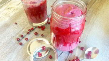 Рецепт Гречневой каши без варки с ягодным соусом