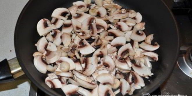 Рецепт каши гречневой с тушенкой и грибами вкусняшка