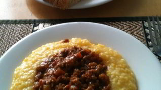 Рецепт Поленты с мясным соусом