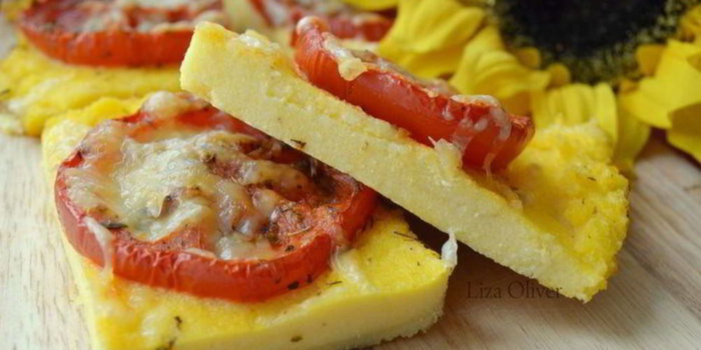 Как приготовить запеченную поленту с вялеными томатами и пармезаном