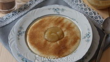 Рецепт Манной каши с корицей и яблочным муссом