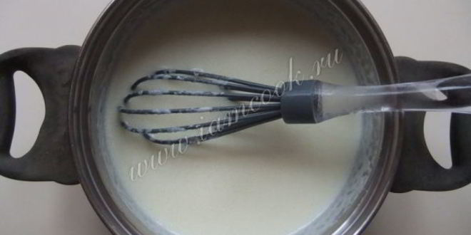 Рецепт манной каши с корицей и яблочным муссом