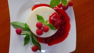 Рецепт Манной каши с малиной