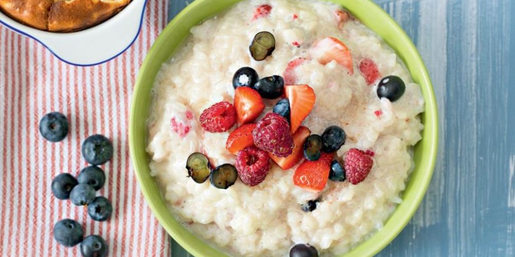 Как приготовить молочную кашу с ягодами