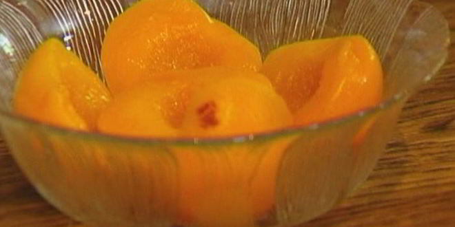 Рецепт хрустящей овсянки с йогуртом, персиками и абрикосами