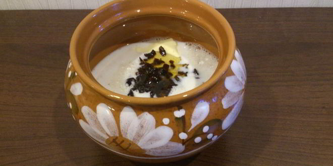 Рецепт овсяной каши с черносливом в горшочке